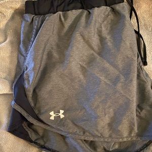 GRAY/BLACK UNDER ARMOUR SHORTS